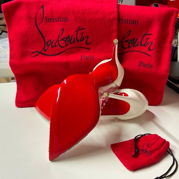 Christian Louboutin
egrat as bomps Size Citter and PVC - Picture 3 of 7